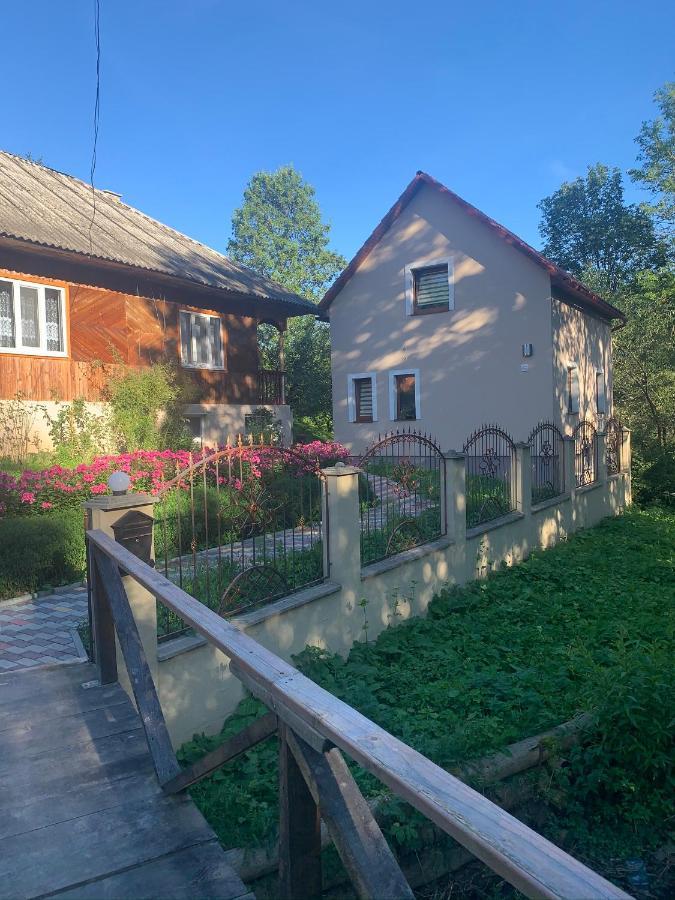 Cottage house Podobovets Eksteriør bilde